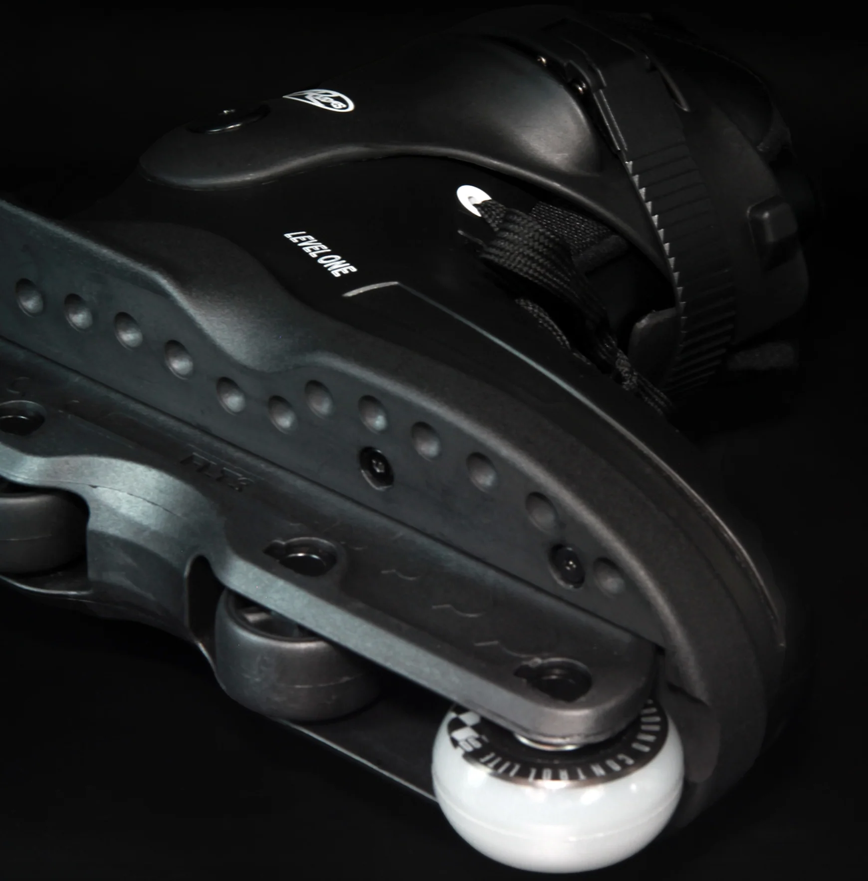 Razors Level One Black inline skates - Image 3