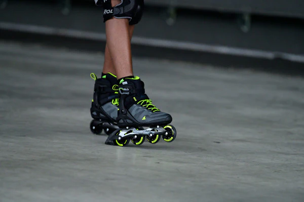 Rollerblade Macroblade 80 inline skates - Image 11
